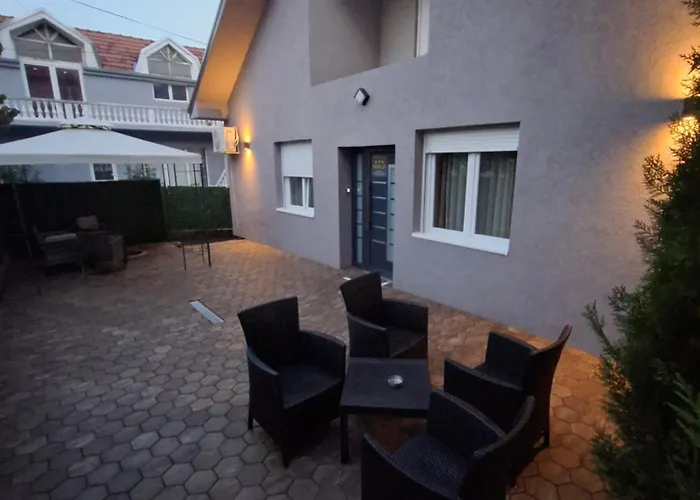 Gold Apartmani